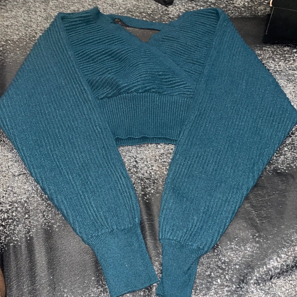 Forever 21 sweater size small w